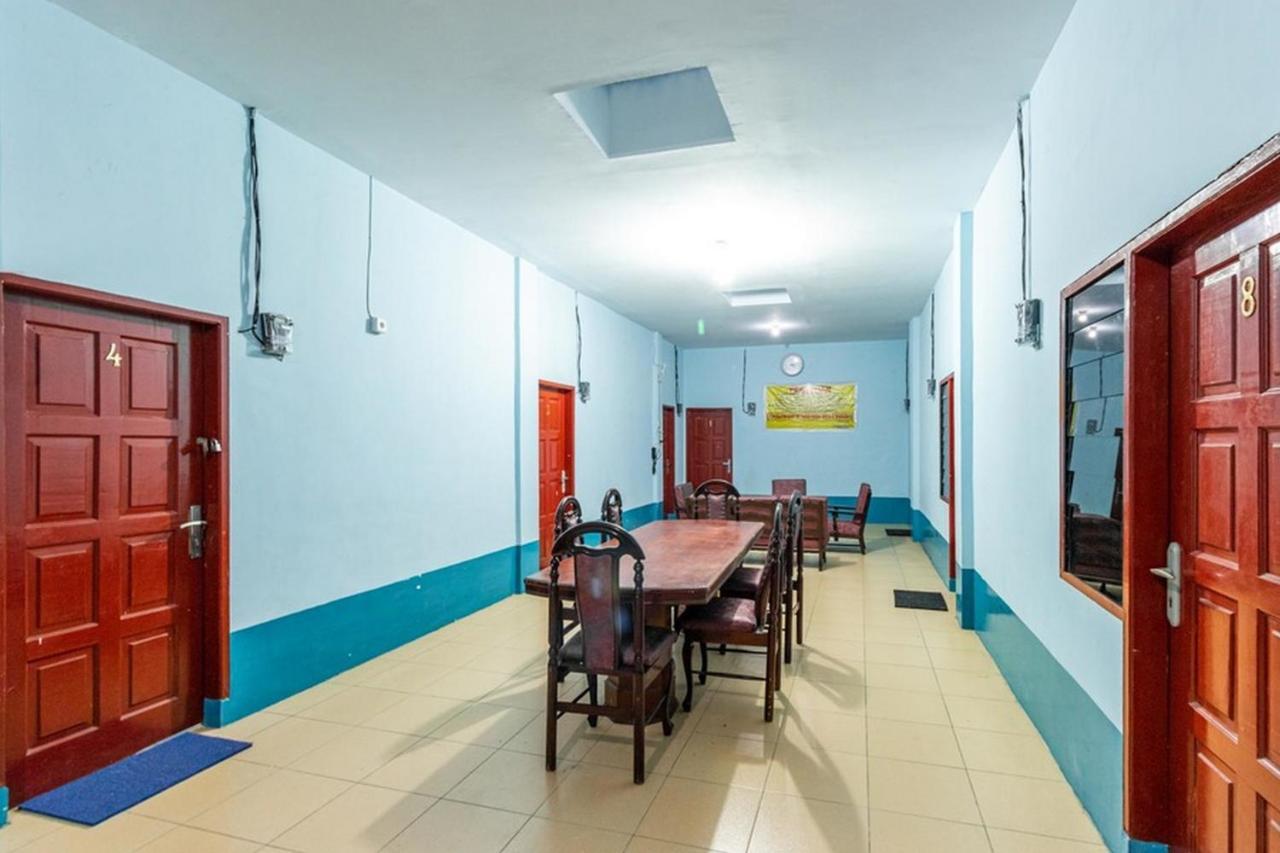 Reddoorz Syariah @ Jalan Setiabudi Medan 3 Exteriör bild
