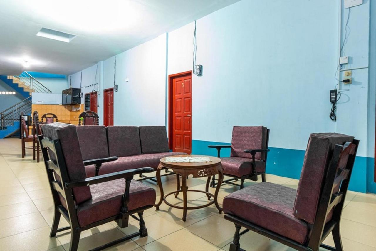 Reddoorz Syariah @ Jalan Setiabudi Medan 3 Exteriör bild