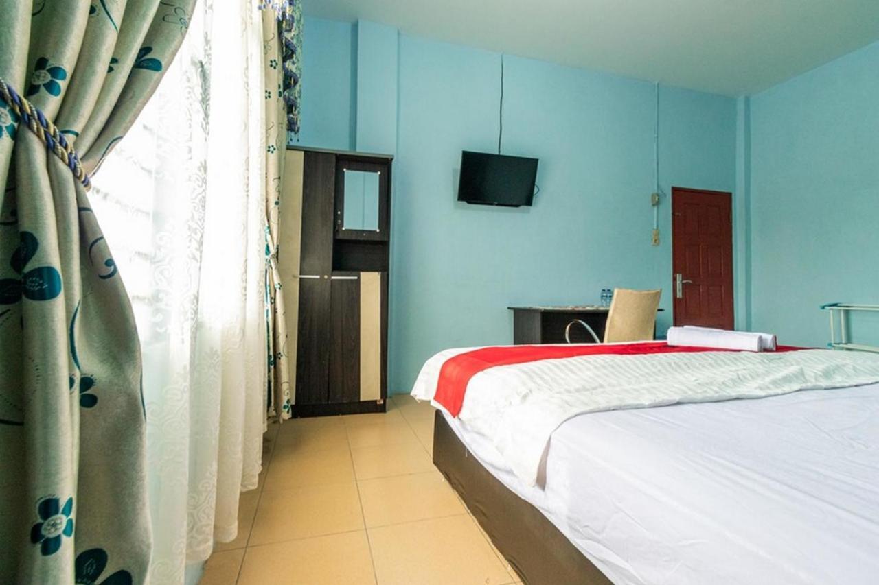 Reddoorz Syariah @ Jalan Setiabudi Medan 3 Exteriör bild